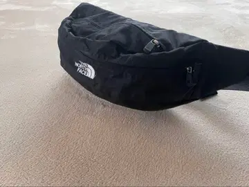 THE NORTH FACE 바디백 블랙