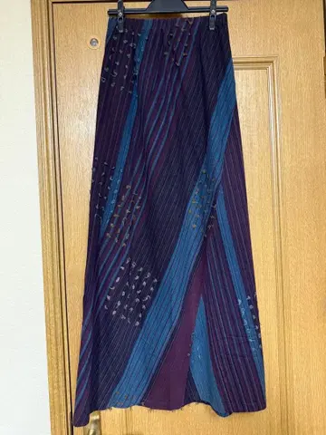 요건 레일 보라색과 파랑 스트라이프 롱 스커트