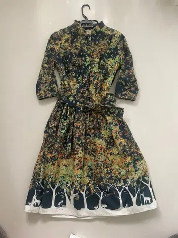 Palava 무릎 기장 원피스 사이즈 8