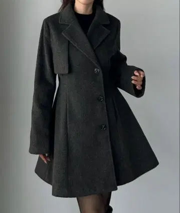 미들 기장 허리 쉐이프 플레어 코트 다크 그레이 S 사이즈