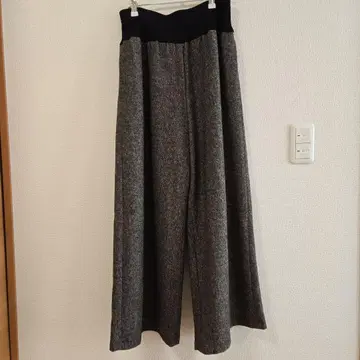 비어즐리, 그레이와 블랙 트위드 와이드 팬츠