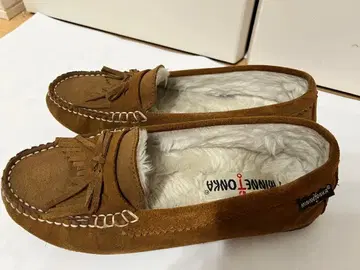 MINNETONKA 브라운 프린지 모카신