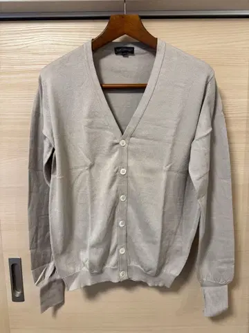 JOHN SMEDLEY 존스메들리 베이지 V넥 가디건 M