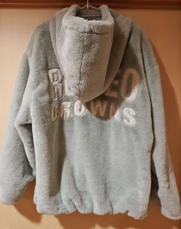 로데오 크라운즈 인조 모피 블루종