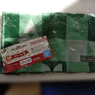 Mrs. GREEN APPLE 체크 무늬 스카프