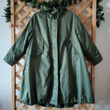 Ray BEAMS 후드 부착 모즈 코트