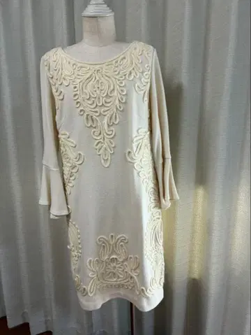 Diagram 아이보리 자수 7부 소매 원피스 36