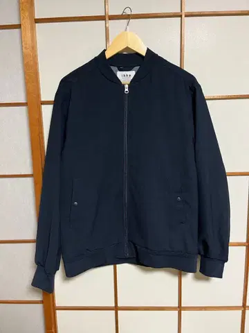 ikka 네이비 집업 점퍼 L 사이즈