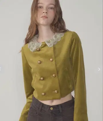 LILY BROWN 스캘럽 비쥬 어태치드 자켓 올리브