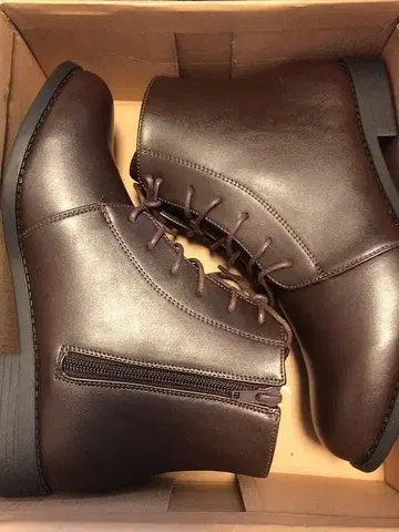 브라운 레이스업 부티