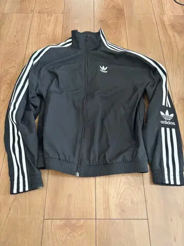 adidas 블랙 아우터 XS