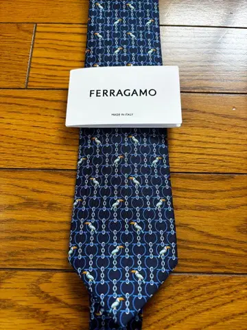 [ 미사용 새상품 ] Ferragamo 넥타이 파란색