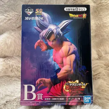 드래곤볼 ULTIMATEVARIATION B상 손오공 피규어