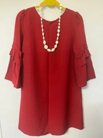 로즈 티아라 42 빨간색 원피스 플레어 슬리브