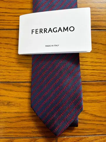 [ 미사용 새상품 ] FERRAGAMO 블루 넥타이