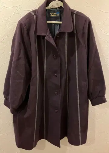 울과 캐시미어 소재의 퍼플 코트 17호 사이즈