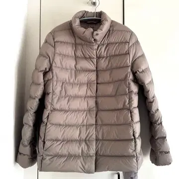 새상품급 유니클로 2024년산 울트라 라이트 다운 그레이지