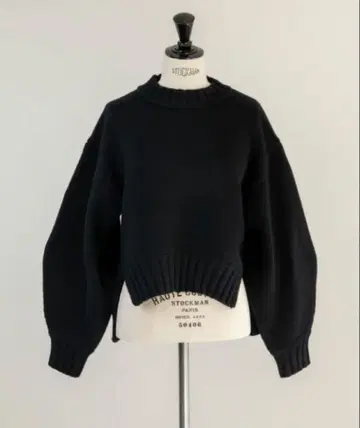 deres 온리원 스웨터