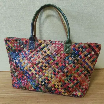 다색 뜨개질 가죽 토트백