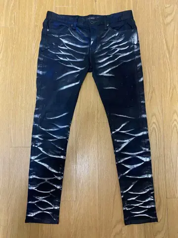 CIVARIZE 스키니 데님 46 사이즈 블랙/화이트