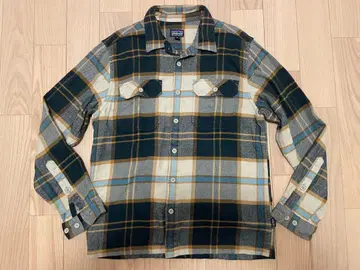 Patagonia 체크 무늬 플란넬 셔츠