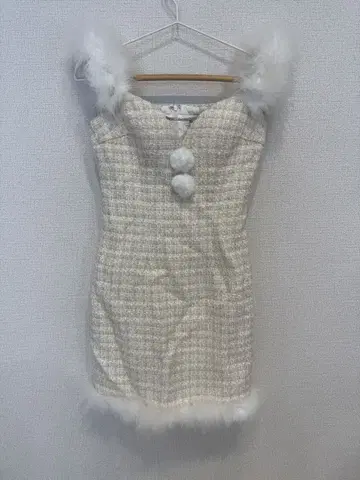 sugarnine 화이트 타이트 드레스 M 사이즈