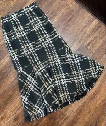 *새상품*미라 오웬*트위드 머메이드 스커트*