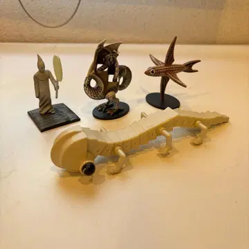 에셔 착시 피규어 컬렉션 4종 세트