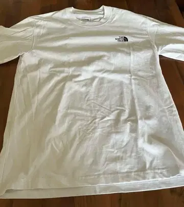 THE NORTH FACE 화이트 긴팔 T셔츠