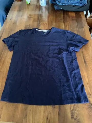 네이비 크루넥 티셔츠