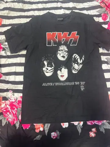 KISS T셔츠 블랙 L 사이즈