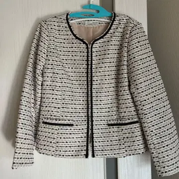 노카라 트위드 자켓 화이트 x 블랙