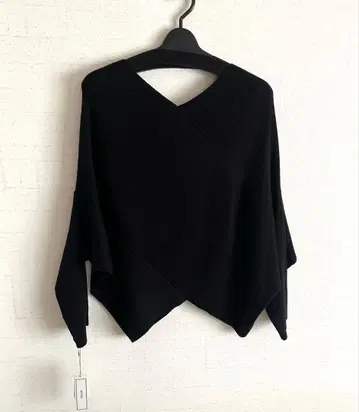 새상품 [ FENNEL ] 디자인 니트