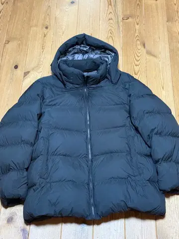 유니클로 파우더 소프트 다운 자켓 3XL 블랙