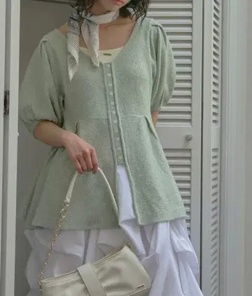 loin nuit 로완뉴이 front button puff knit