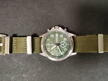 그린 크로노그래프 손목시계