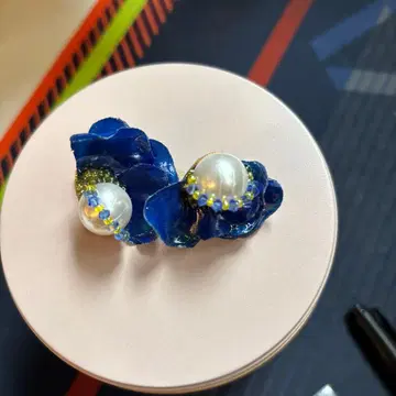 mu-mu 파란 꽃 디자인 귀찌