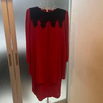 일본제 Evekact M~L 레이스 장식 보트넥 빨간색 드레스