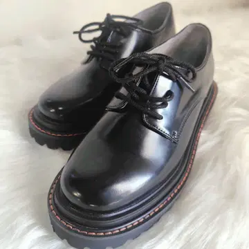 오리엔탈 트래픽 블랙 레이스업 슈즈 22cm 34