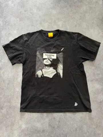 fr2 아리아나 그랑데 티셔츠