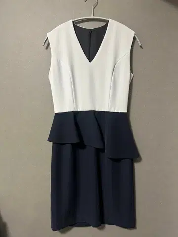 YOKOCHAN 페플럼 원피스 사이즈 36