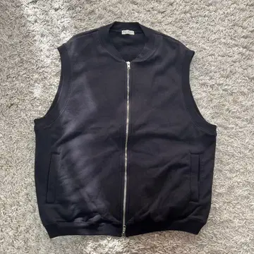 BEAUTY&YOUTH 블랙 베스트 M