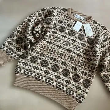 MACALASTAIR 기하학 패턴 카멜 소재 니트