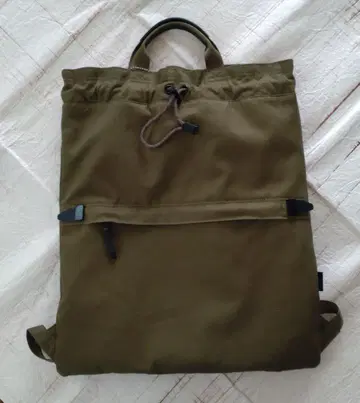 안트락 올리브 그린 럭색 백팩