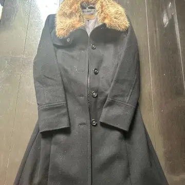 BALLSEY 블랙 퍼 옷깃 롱 코트