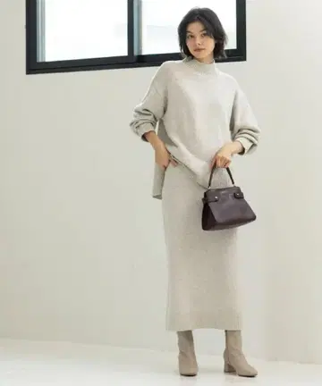 OPAQUE.CLIP 니트 셋업 내로우 스커트 하이넥