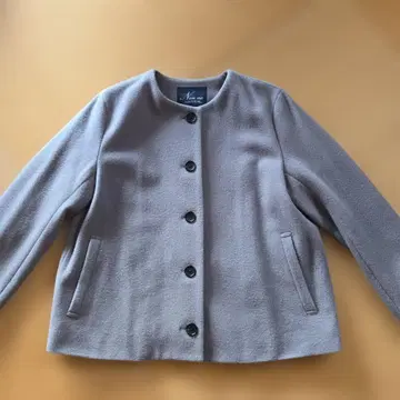 마드모아젤 논논 노카라 코트 그레이