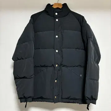 미사용 새상품 CAMCO CASCADE DOWN JACKET 미국제