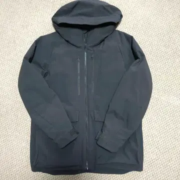 유니클로 하이브리드 다운 후드티 M 사이즈