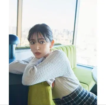 페더 케이블 플레어 슬리브 니트